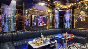Không gian đàm phán riêng tư của giới tinh hoa tại Royal KTV